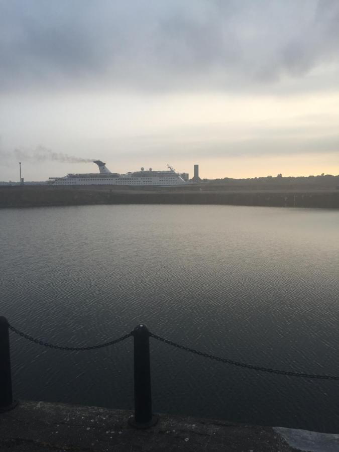 Fabulous Dockside Apartment Liverpool Exterior photo